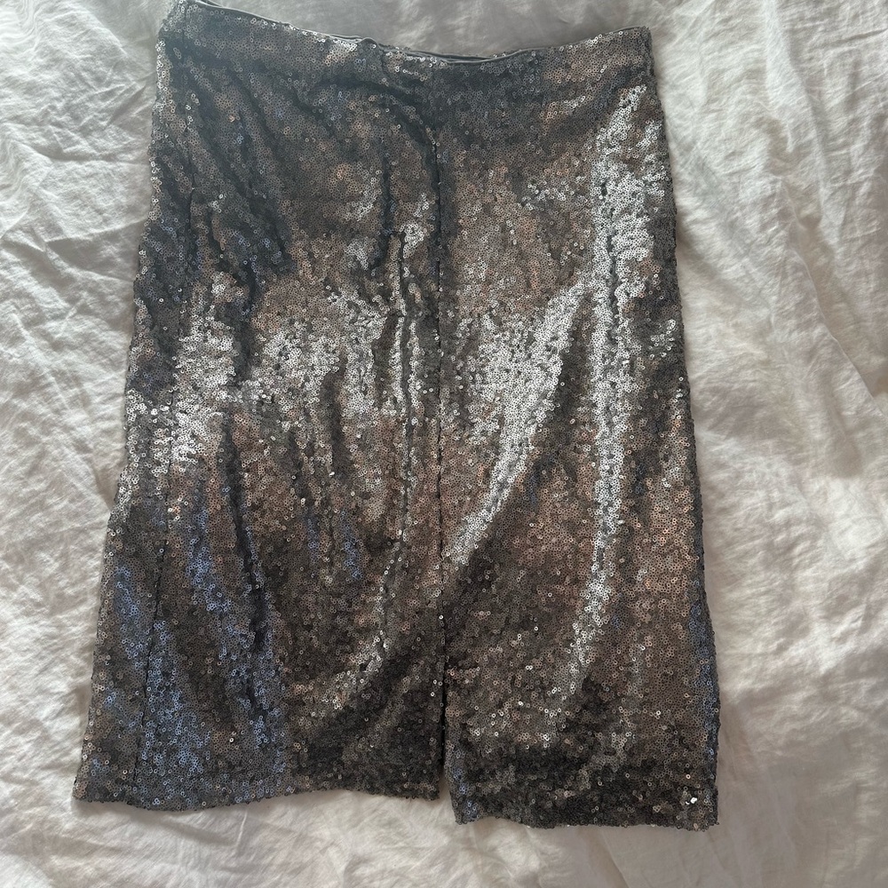 Gray Sequin Knee-Length Pencil Skirt